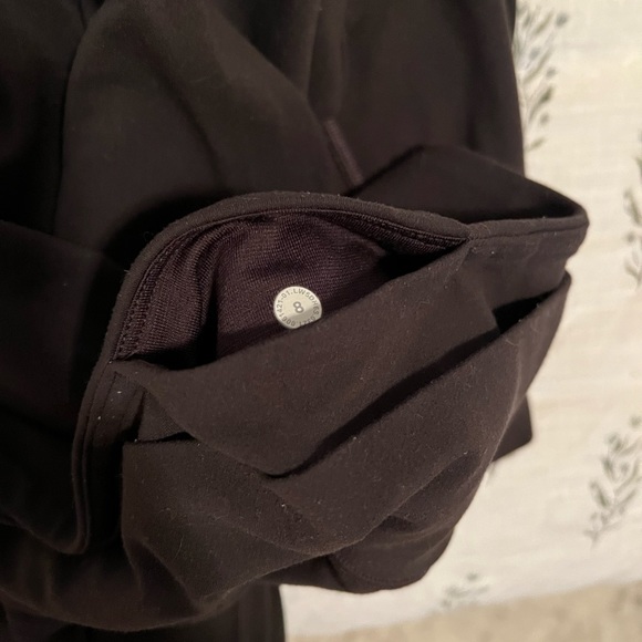 Lululemon Align Joggers - Picture 4 of 6